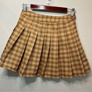 Forever 21 plaid pleated skirt ☀️ EUC ☀️ size small